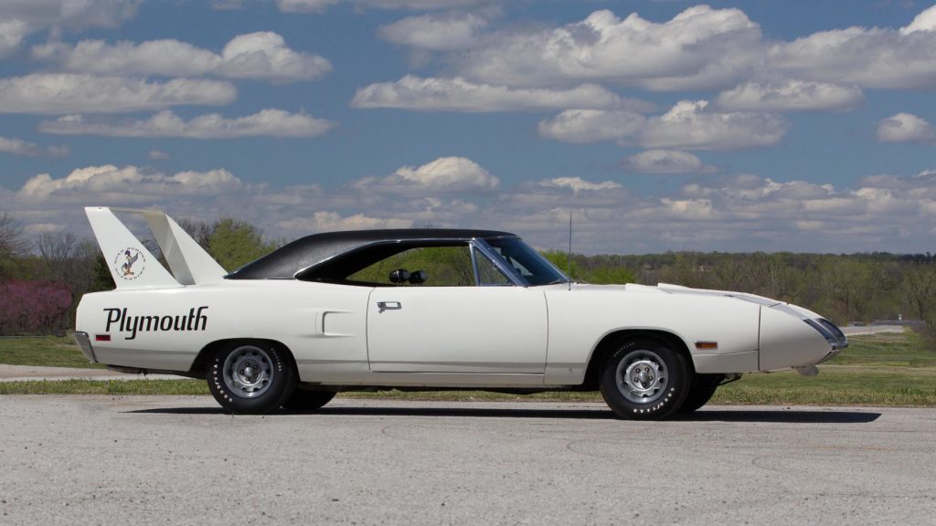 70 Plymouth Hemi Superbird